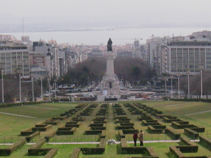 Avenida Liberdade (Tejo ao fundo)