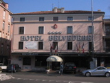 Hotel simpatico e barato